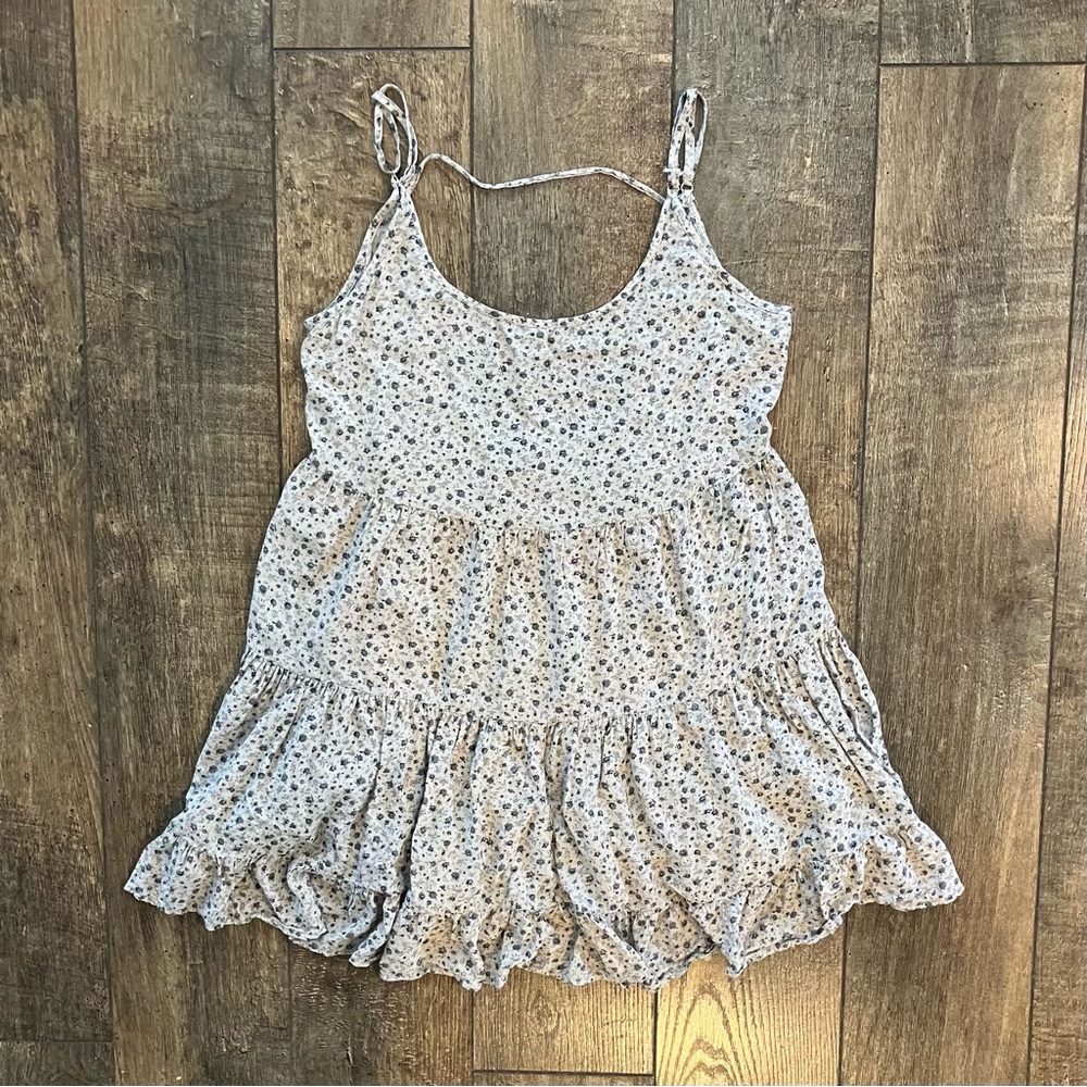 brandy melville jada dress grey with blue florals - Picture 2 of 7